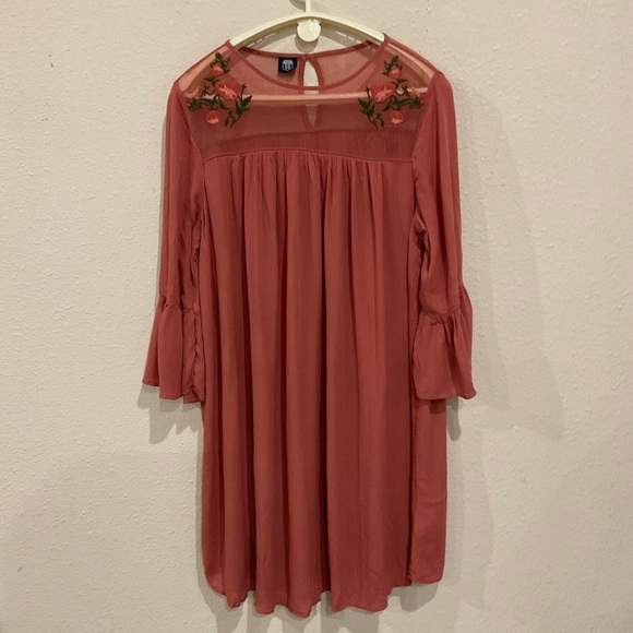 Route 66 Dress Boho Style Floral Embroidery Bell Sleeves Women’s Size Medium - Picture 1 of 10